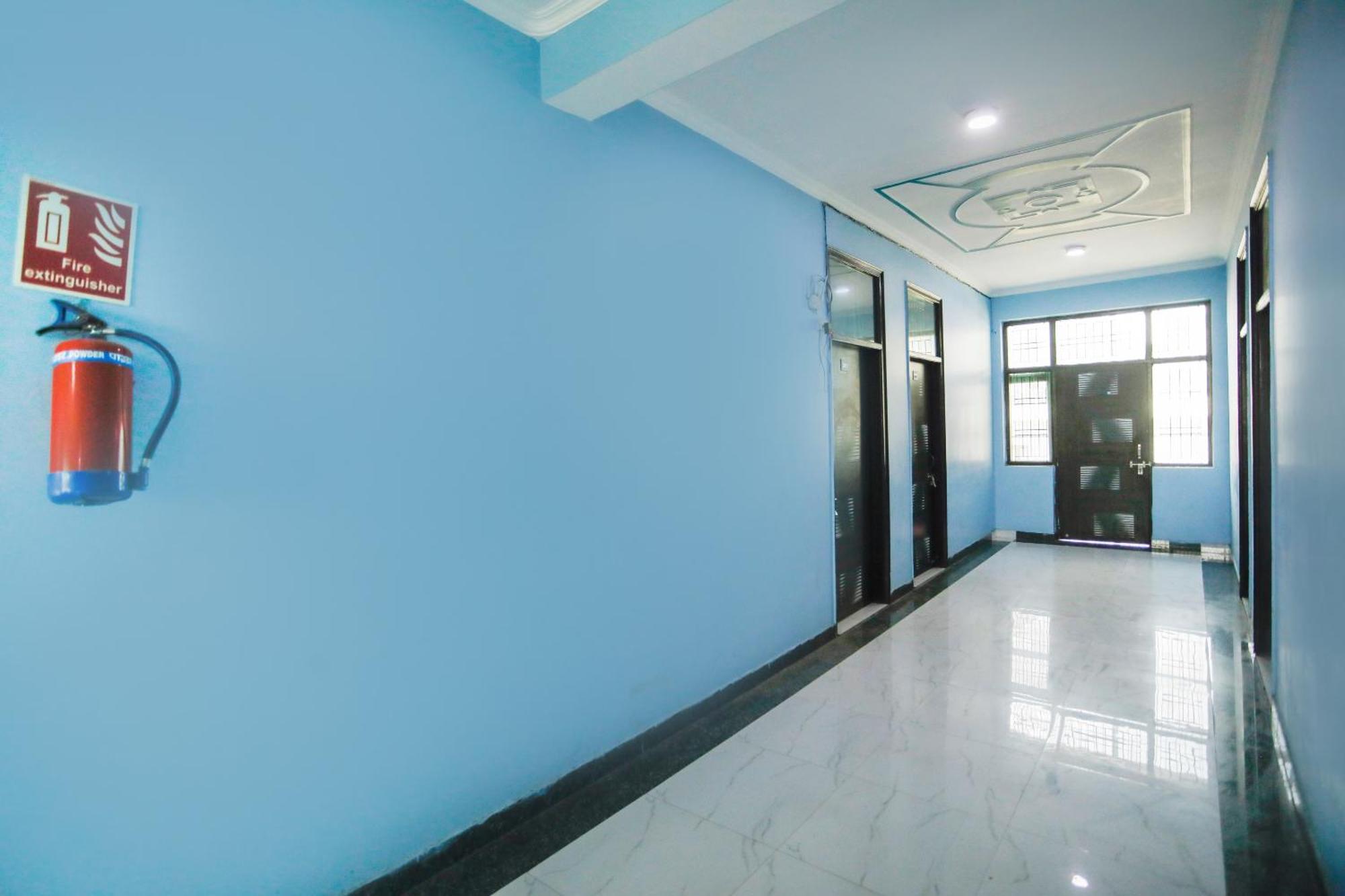 OYO28604Chs别墅 Indirapuram 外观 照片